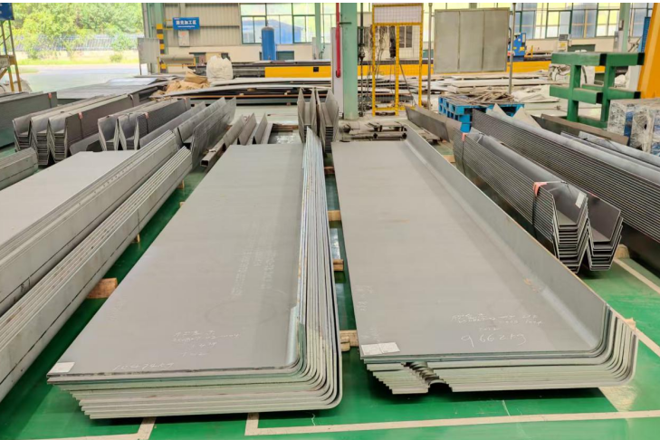 一刀成型，弧度完美 | 湖北大明折弯工艺让10米护栏变成艺术品